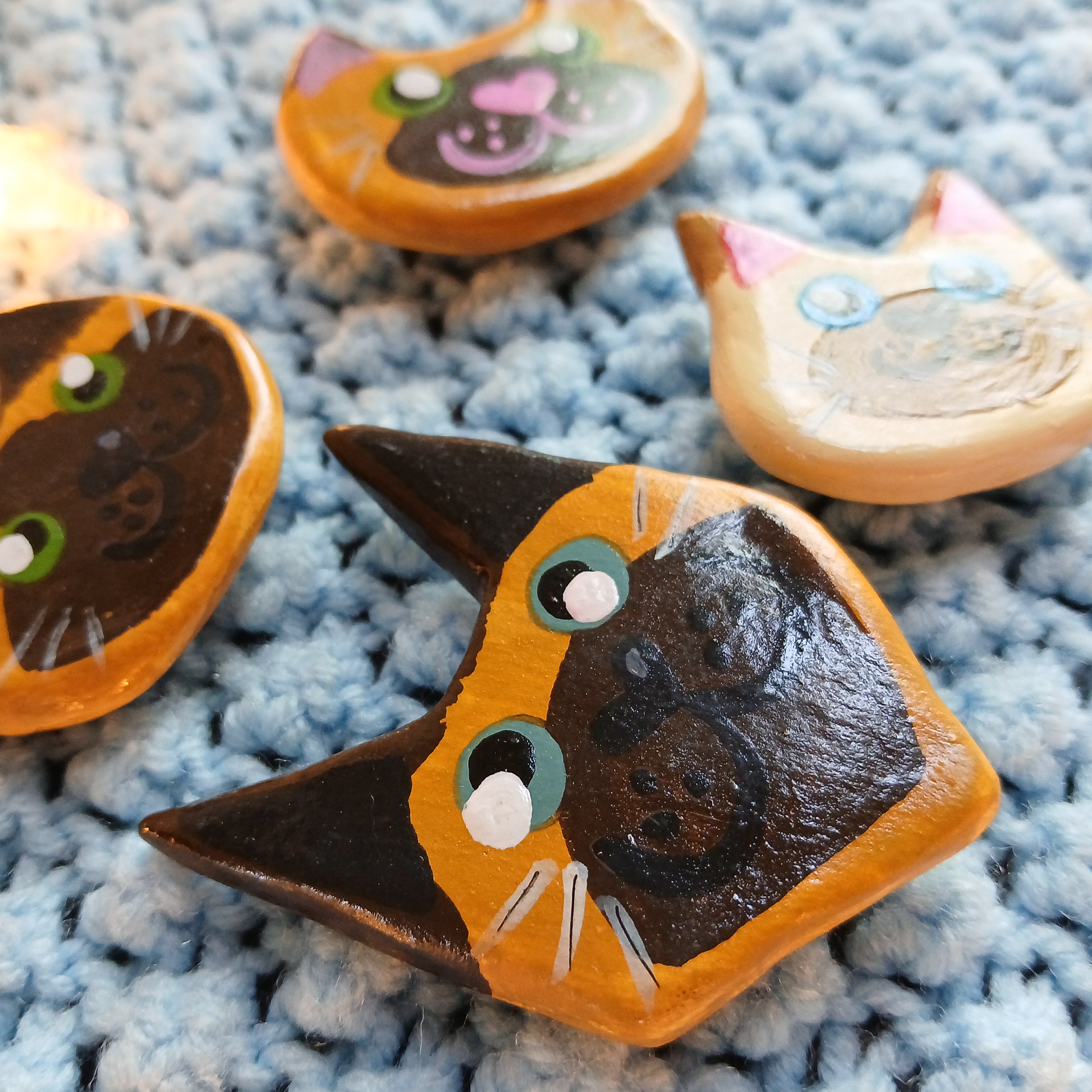 Siamese/Colorpoint Cat Face Magnet