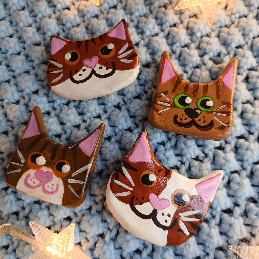 Brown Tabby Cat Face Magnet